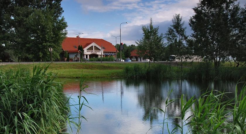 KГ­gyГіsi CsГЎrda & PanziГі 