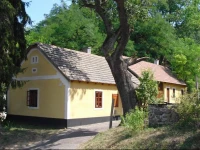 VГ¶rГ¶smarty hГЎz 
