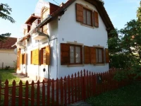 Jokai Apartments 