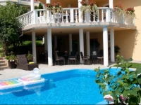 Gelencser Guesthouse 