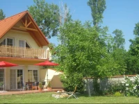 Benaja Swiss NyaralГіhГЎz 