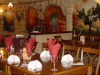 Don Quijote KГ¶zГ©pkori Panzio Г©s Г‰tterem 