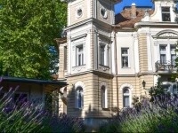 JГіkai Villa 