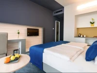 Hotel Yacht Wellness & Business 