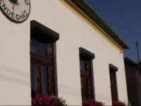 Г–reg FenyЕ‘ VendГ©ghГЎz 
