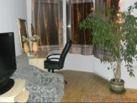 Lara Villa 