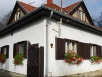 BorГіka ApartmanhГЎzak - FagyГ¶ngy House 