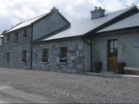 Keel Lodge Lakeside Bed & Breakfast 