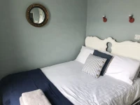 Rolling Wave Guesthouse 