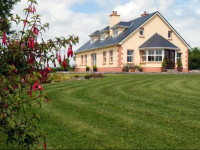 Lake Rise holiday home at Kilmaddaroe
