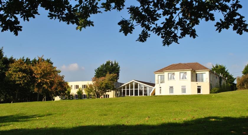 Fernhill Golf & Country Club Hotel 