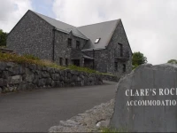 Clares Rock - Hostel, Self-catering and B&B 