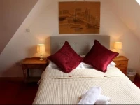Dingle Marina Lodge 