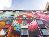 Blooms Hotel 