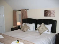 Russell Court Hotel 