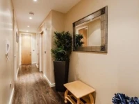 Hanover Wharf Apartment 