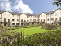 Menlo Park Apartments 