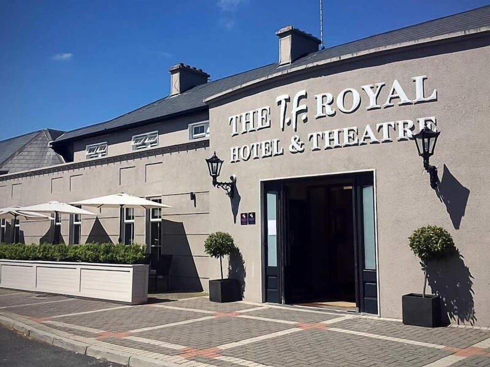 TF Royal Hotel 