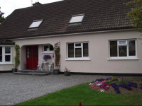 Twin Oaks Bed & Breakfast