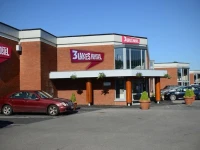 3 Lakes Hostel 