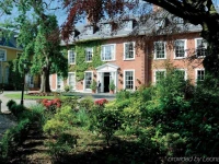 Hayfield Manor 