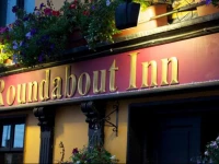 The Roundabout Inn 