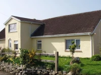 Toms Comfort Hostel 