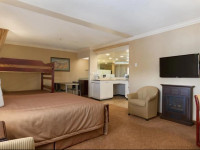Travelodge Langley City