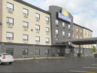 Days Inn - Regina Airport West