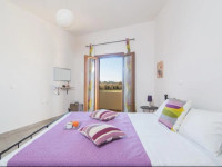 Julianas House