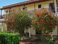 Mirsini Apartments
