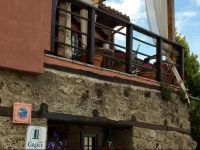 Varosi Guesthouse 