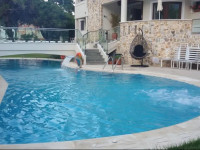 Hatzoudis Luxury Suites