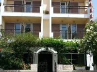 Karis Hotel 