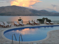 Lazaratos Hotel