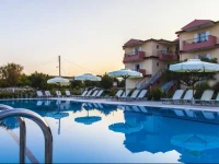 Nautilos Studios & Apartments 
