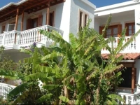 Niki Rena Apartments 