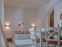 Rodia Studios & Apartments 