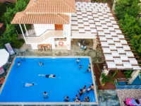 Neda Hotel 