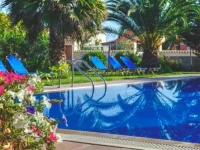 Jasmine Apartments 