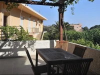 Elias Rooms & Studios 
