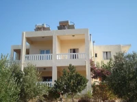 Maro Suites 