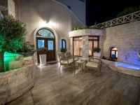 Suite Home Santorini 