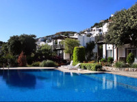 Ibak Sunny Houses