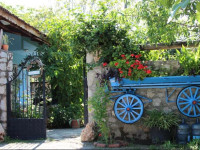 Isa M. Guesthouse