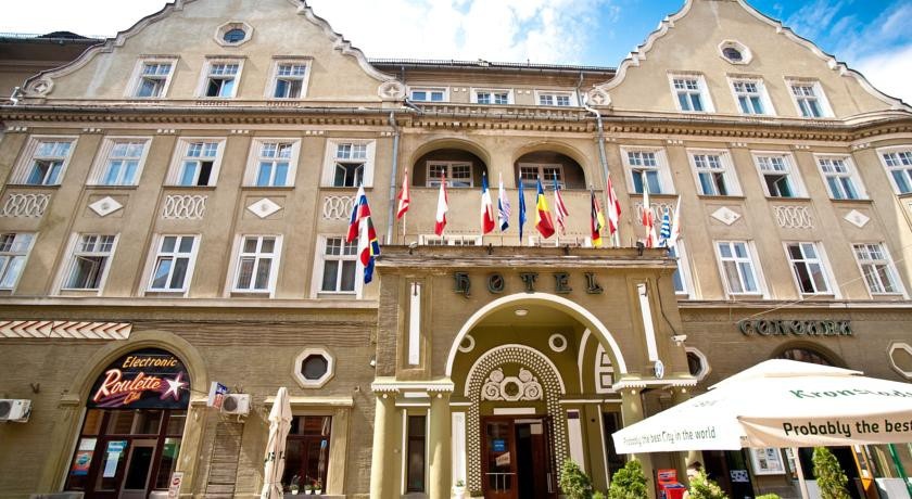 Hotel Coroana 