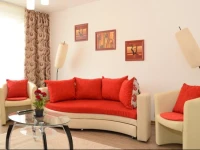 Cosy Red Apartment 