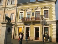 M Central Apartments 