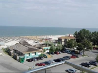 Crazy Beach Apartment 