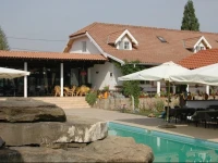Country Club La Mesteceni 